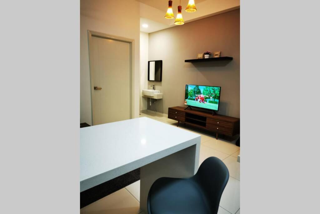 Happyhome @ Arte Mont Kiara Kuala Lumpur Hartamas Damansara Extérieur photo